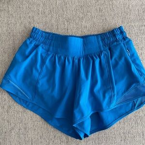 NWOT Lululemon Hotty Hot Short 2.5” Size 4